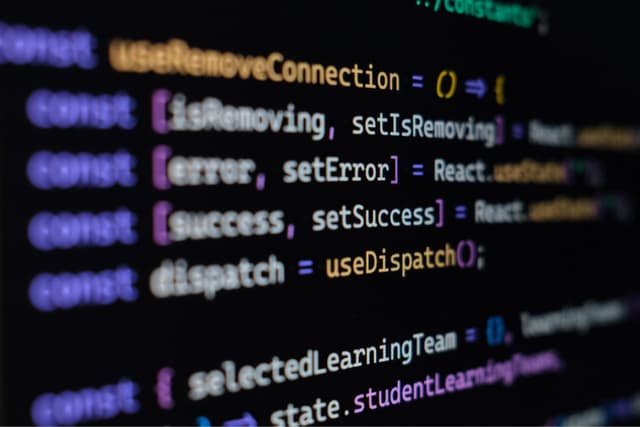В TypeScript 5.3 появилась поддержка атрибутов импорта